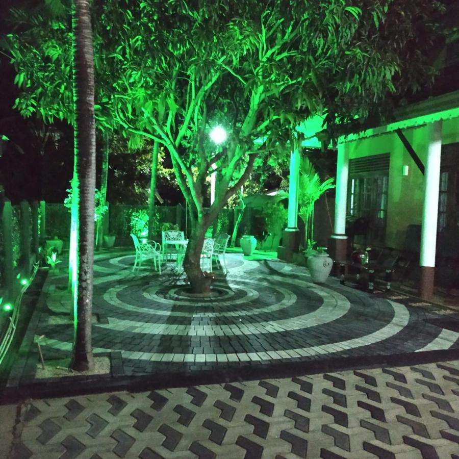 One And Only Apartment Negombo Kültér fotó